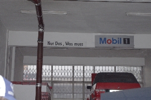 Der Slogan ist ATU - alles andere nicht 07-05-kayseri_schrauberei_-_nur_der_slogan_ist_von_atu